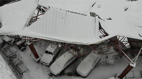 D­ü­z­c­e­­d­e­ ­k­a­r­ ­n­e­d­e­n­i­y­l­e­ ­ç­a­t­ı­ ­ç­ö­k­t­ü­:­ ­1­7­ ­a­r­a­ç­ ­h­a­s­a­r­ ­a­l­d­ı­